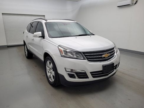 Used 2017 Chevrolet Traverse Premier FWD image 13