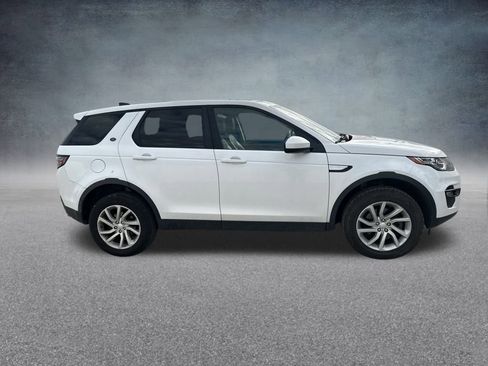 Used 2018 Land Rover Discovery Sport HSE image 4