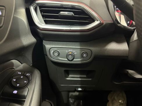 Certified 2023 Chevrolet TrailBlazer RS w/ Convenience Package image 15