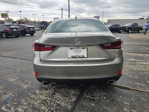 Used 2014 Lexus IS 250 w/ Premium Package RWD image 6