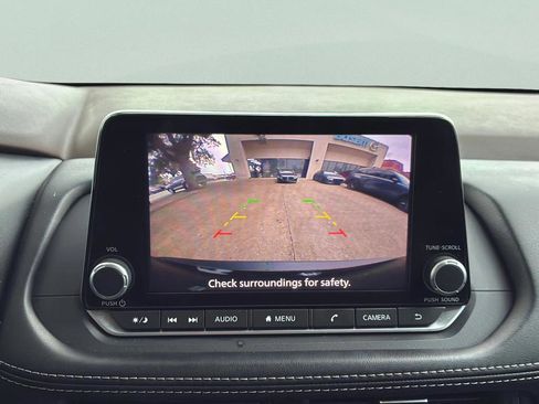 Used 2023 Nissan Rogue S FWD image 26