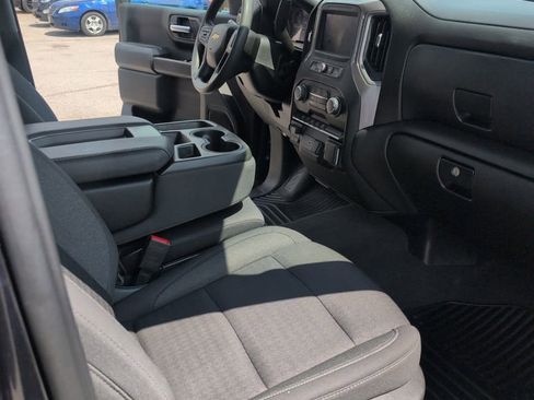 Used 2023 Chevrolet Silverado 1500 Custom AWD/4WD image 16