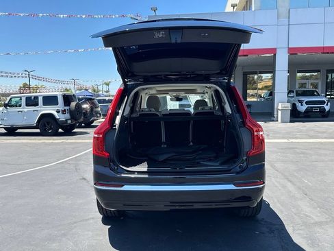 Used 2023 Volvo XC90 B6 Plus w/ Protection Package Premier AWD/4WD image 16