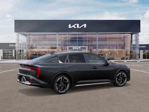 New 2026 Kia K4 GT-Line image 6