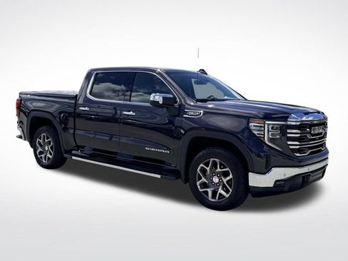 Used 2024 GMC Sierra 1500 SLT w/ SLT Premium Plus Package AWD/4WD image 9