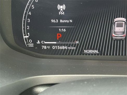 Used 2025 Acura MDX SH-AWD image 11