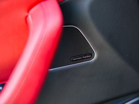 Used 2018 Maserati Levante GranSport image 10