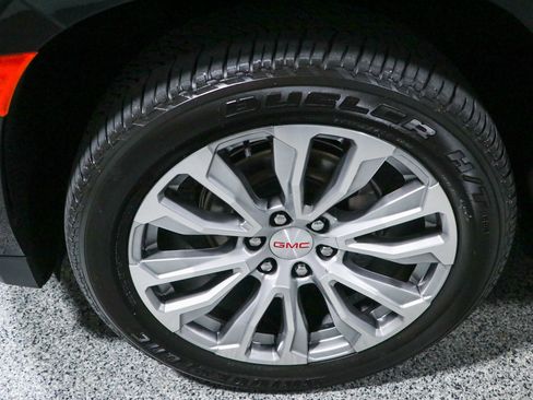 Used 2023 GMC Yukon Denali AWD/4WD image 11