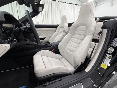 Certified 2026 Porsche 911 Carrera 4S AWD/4WD image 35