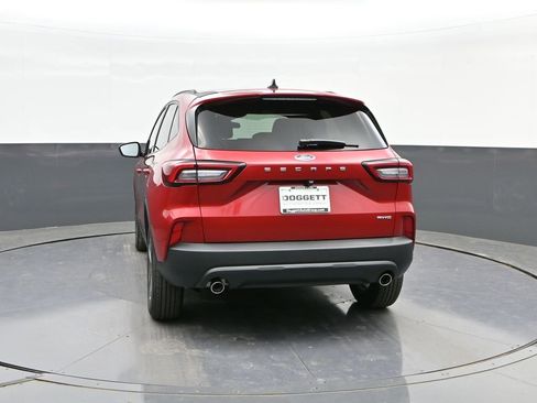 Used 2025 Ford Escape ST-Line image 8