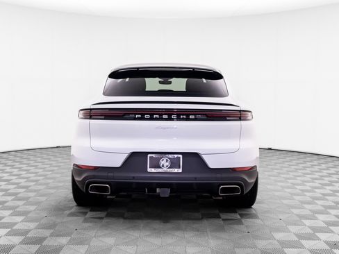 Certified 2025 Porsche Cayenne Coupe AWD/4WD image 10