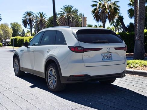 Certified 2024 MAZDA CX-90 Plug-In Hybrid w/ Preferred AWD/4WD image 9