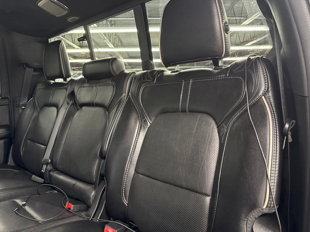 Used 2020 RAM 1500 Limited w/ Black Appearance Package AWD/4WD image 14