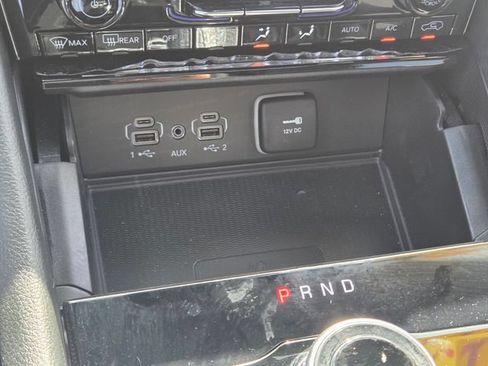 Used 2025 Jeep Grand Cherokee Altitude RWD image 28