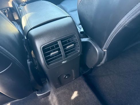 Used 2025 Ford Escape Platinum image 18