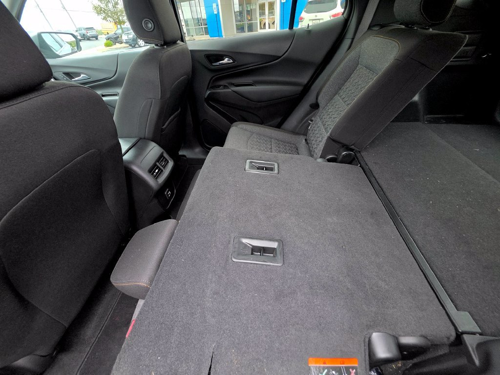 Used 2024 Chevrolet Equinox LT FWD image 43