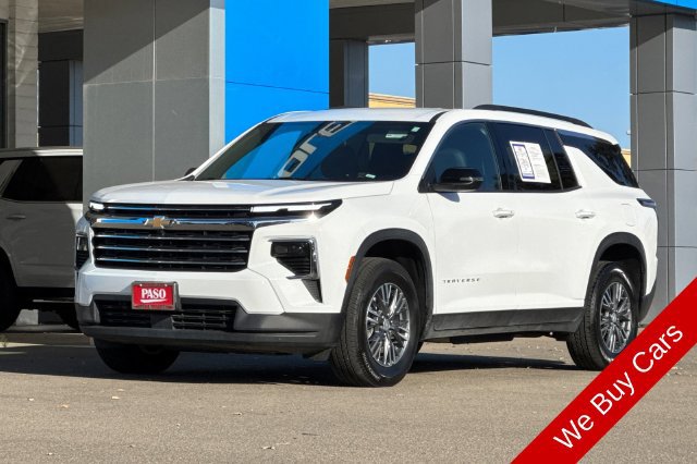 Used 2025 Chevrolet Traverse LT AWD/4WD image 11