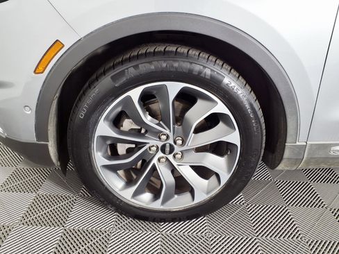Used 2023 Lincoln Nautilus Reserve w/ Equipment Group 201A AWD/4WD image 7