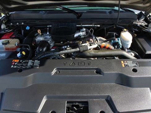 Used 2011 Chevrolet Silverado 2500 LT w/ Interior Plus Package image 9