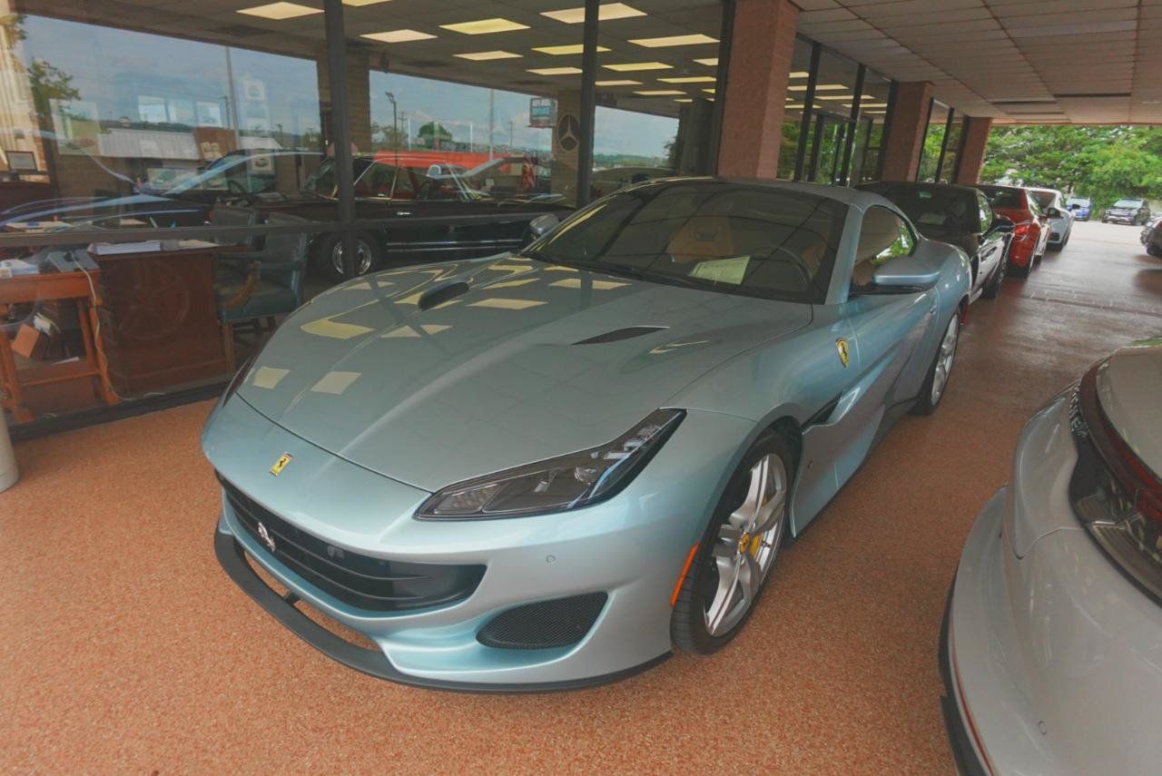 Used 2019 Ferrari Portofino RWD image 29