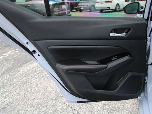 Certified 2024 Nissan Altima 2.0 SR FWD image 25