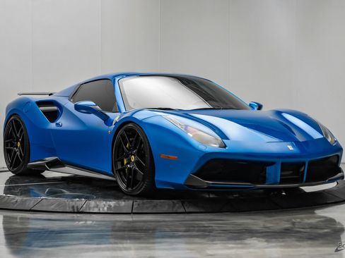 Used 2017 Ferrari 488 Spider RWD image 32