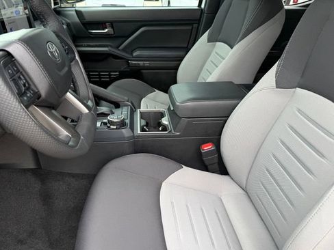 Used 2025 Toyota Tacoma TRD Off-Road image 13