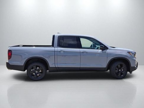 New 2026 Honda Ridgeline Black Edition image 3
