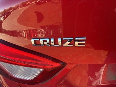 Used 2016 Chevrolet Cruze LT w/ Convenience Package image 18