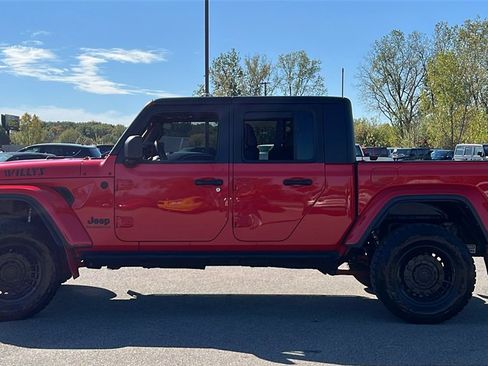 Used 2021 Jeep Gladiator Willys image 7
