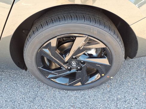 New 2026 Hyundai Elantra Sport FWD image 5