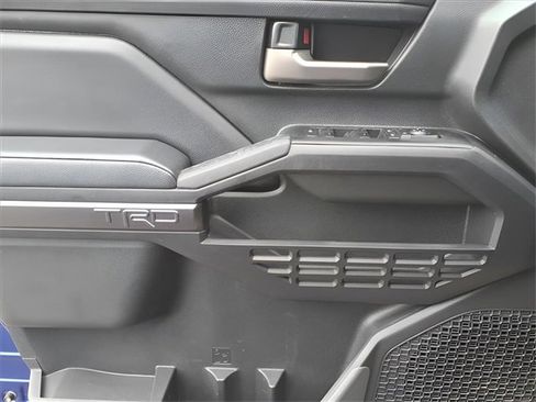 Used 2024 Toyota Tacoma TRD Sport image 14