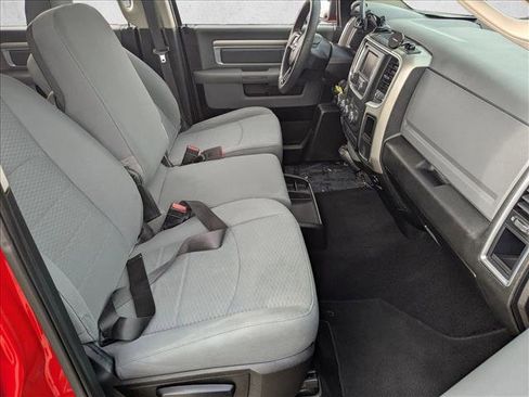 Used 2019 RAM 1500 Classic SLT image 20
