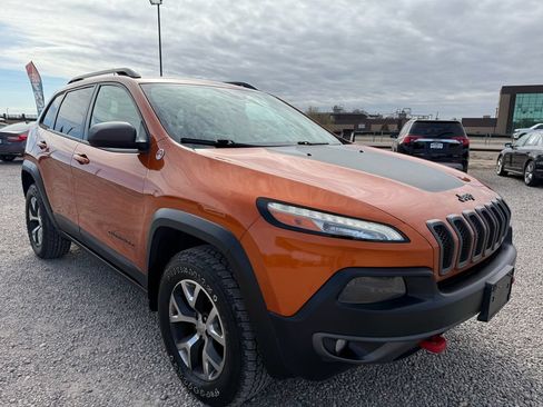 Used 2015 Jeep Cherokee Trailhawk w/ Trailer Tow Group AWD/4WD image 1