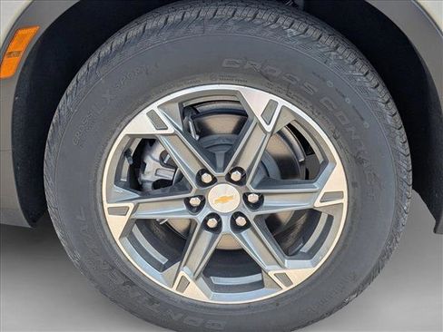 New 2025 Chevrolet Blazer LT w/ Convenience Package image 9