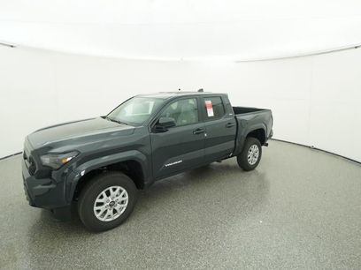 New 2025 Toyota Tacoma SR5