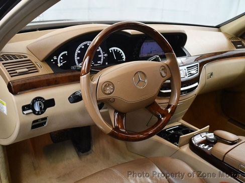 Used 2008 Mercedes-Benz S 550 4MATIC image 6