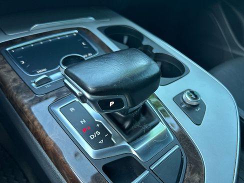 Used 2017 Audi Q7 2.0T Premium Plus w/ Premium Plus Package image 22