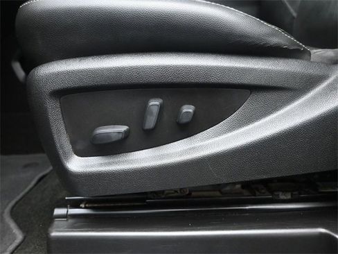 Used 2018 GMC Sierra 3500 SLT w/ Duramax Plus Package image 11