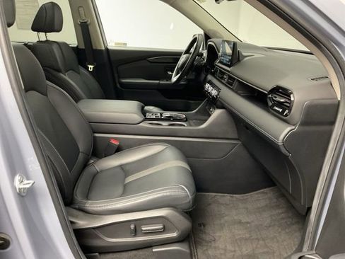 Certified 2025 Honda Pilot Touring image 26