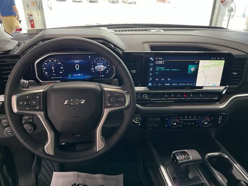 New 2026 Chevrolet Silverado 1500 RST w/ Z71 Off-Road Package AWD/4WD image 16