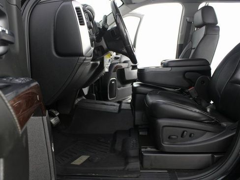 Used 2018 GMC Sierra 3500 SLT w/ Duramax Plus Package image 17