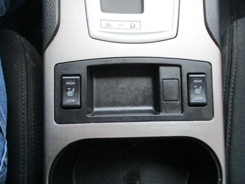 Used 2014 Subaru Legacy 2.5i Premium image 33