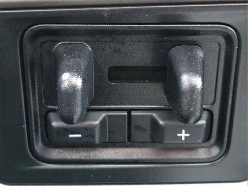 Certified 2022 Ford F350 Lariat w/ Lariat Ultimate Package image 19