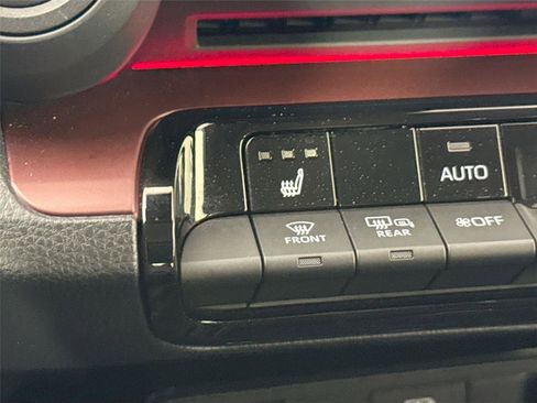 Certified 2025 Toyota Prius Plug-In Hybrid image 30