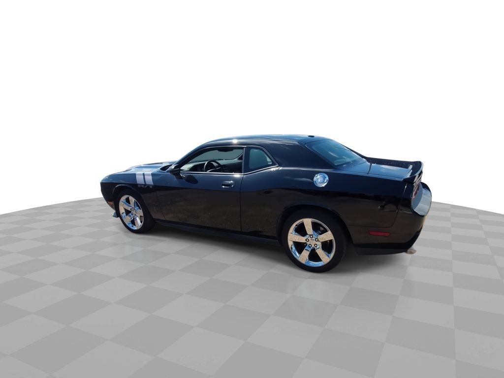 Used 2009 Dodge Challenger R/T RWD image 6