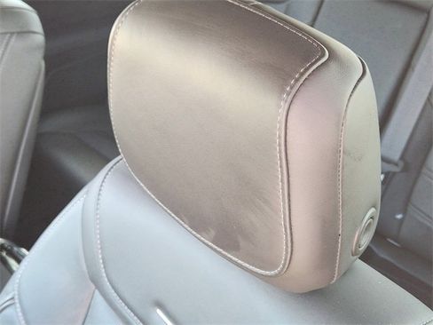 Certified 2024 Cadillac XT6 Premium Luxury w/ Platinum Package image 16