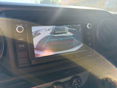 Used 2019 Toyota Tacoma SR w/ SR Convenience Package AWD/4WD image 15
