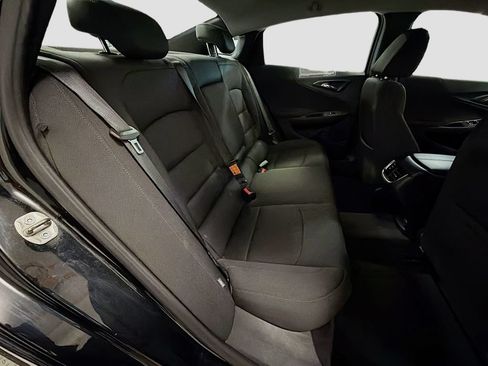 Used 2020 Chevrolet Malibu LT FWD image 28