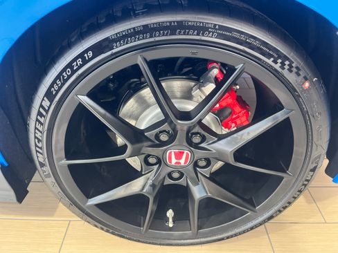 New 2025 Honda Civic Type R image 9